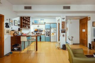 Frishman beach 2Br full of art and light - 7