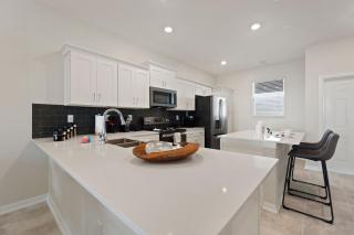 Edgewater Escape at Storey Lake by Shine Villas apts - Kissimmee - 2