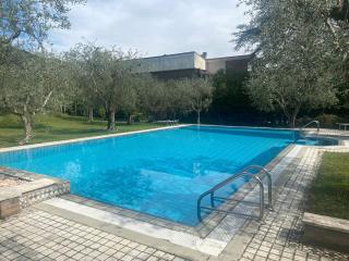 Villa Sweet Flower - with Private Pool and Garden - 2