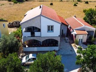 Apartments Robi - Vir - 9