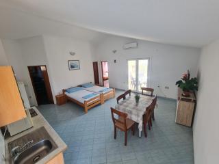 Apartments Robi - Vir - 2