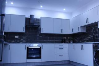 Private & Dashing Room 2 in Peterborough - 3