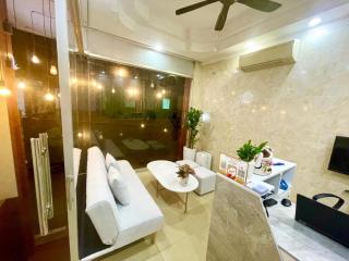 Anh Thien Sai Gon Central Hotel - by Bay Luxury - 1