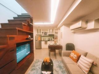 BGC Taguig Cozy 2 bedroom loft, with stunning BGC skyline view! - Manila - 0