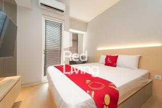 Redliving Apartemen Springlake Summarecon - MDH Rooms Tower Caldesia with Netflix - Bekasi - 2