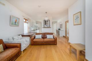 The Moorings- near the sea - Tramore - 0