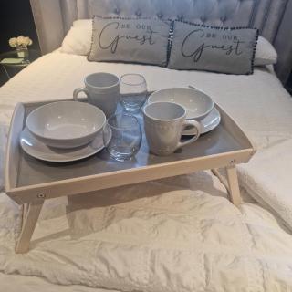 Lenox Bed and Breakfast - Hale - 2