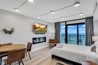 Breakers Tower 1BR Oceanfront Condo - Myrtle Beach - 0
