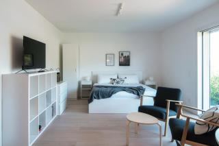 La Palma 1 by Quokka 360 - Stylish Modern Lake View Apartment - 0