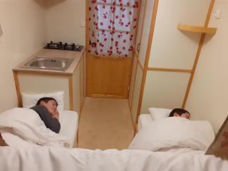 Véritable roulotte à la campagne - 2