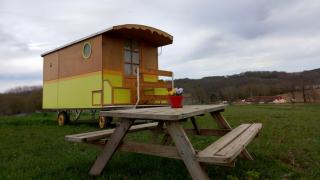 Véritable roulotte à la campagne - 7