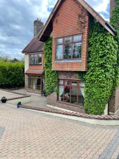 Taylors Hill Luxury Guest House - 7