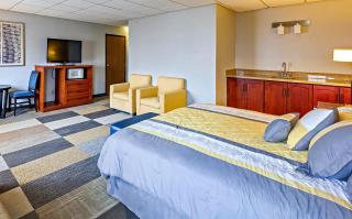 Coratel Inn by Jasper Iowa Fairfield - Fairfield - 8