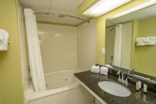 Ocean View Studio King Suite Boardwalk Resort Unit 540 Sleeps 2 - Myrtle Beach - 5