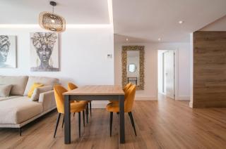 Halo - Deluxe Apartment With Terrace Steps From The Beach - 3