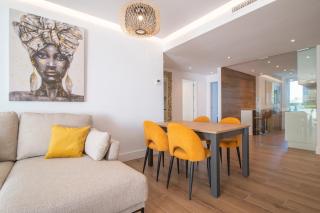 Halo - Deluxe Apartment With Terrace Steps From The Beach - 2