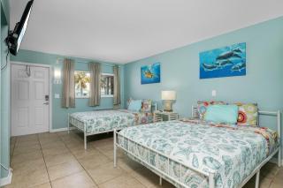 Latitude 26 Waterfront Resort and Marina - Fort Myers Beach - 9