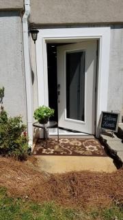 5 Star Waterfront Luxury Vacation Apartment - New London - 1