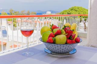 Zoumperi Nea Makri 4-5 guest apt big balconies 5 min to beach - 7