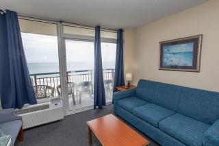 Direct Ocean Front 1 Bedroom 2 Bathrooms Boardwalk Resort Unit 539 Sleeps 8 - Myrtle Beach - 0