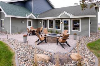 GrandStay Hotel & Suites - Cambridge - 5