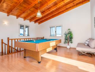 Casteli Stone Residence - 8