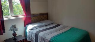 Habitación con dos camas, baño privado, terraza y cocina compartida en Miraflores - 1