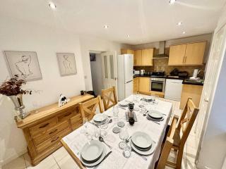 Cottage,Cinema Room,Log Burner - 1