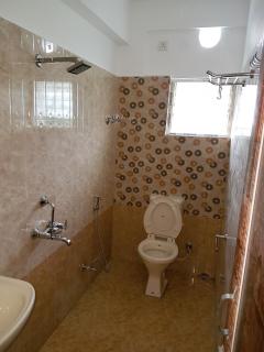 Lotus Apartments Hotel - Calcutta - 7