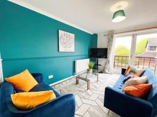 2 Bedroom Flat - Free Parking - 9