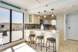 Resort-Style Hudson Condo - Spacious Private Patio - Hudson - 3