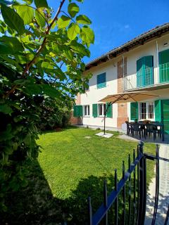 Le Aromatiche, appartamento in cascina con giardino - Castagnito - 7
