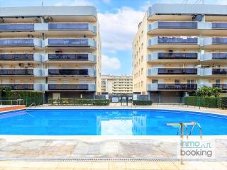 Nova Pineda , climatizado , piscina y a 230m de la playa. - 2