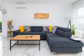 Villa Relax Vodice with Jacuzzi - Vodice - 2