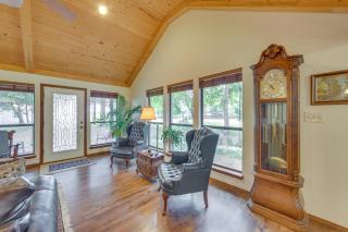 Dog-Friendly Wills Point Home with Grill on 10 Acres - 5