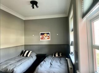 The Foreman house - an authentic town center Villa - Húsavík - 2