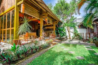Villa Pagoda, Sumptuous 4BR Villa with Tropical Vibes in Seminyak - Legian - 4