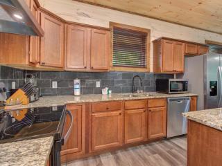 Three Little Bears - Sevierville - 3
