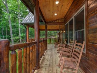 Three Little Bears - Sevierville - 2