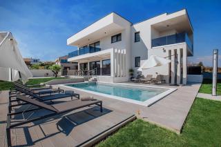 Villa Andris-luxury villa near sandy beach - by TRAVELER tourist agency KRK - Ližnjan - 0