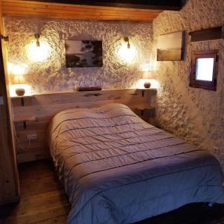 Haut de grange en pierre - 5