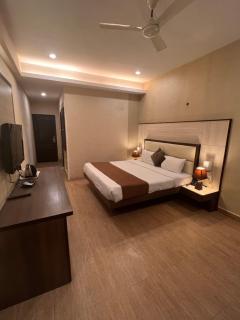 Hotel SB Castle - Kānpur - 8