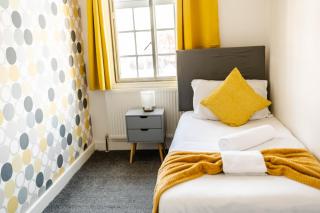 Urban Escape Stylish 3Bedroom in Watford Center - Watford - 4
