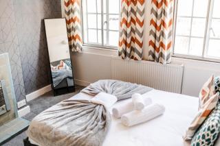 Urban Escape Stylish 3Bedroom in Watford Center - Watford - 3