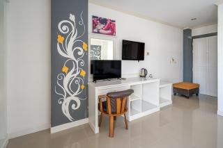 Santi White House Patong - 1