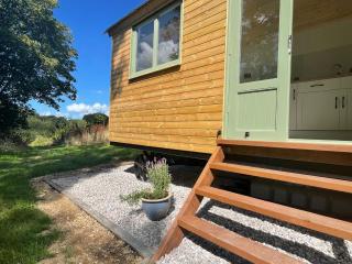 Cosy Shepherd Huts near Newborough Forest Anglesey - Gaerwen - 3