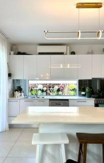 Serenity Cove luxe retreat - Maroochydore - 8