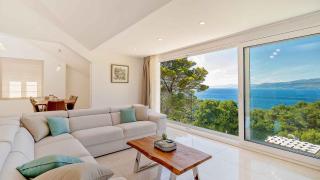 A gorgeous villa on a private property on the island Brač - Pučišća - 3
