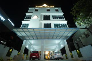 Hotel Royal Palace - Guwahati - 0