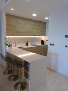 Sunset Waves Modern Apartment 200m From The Beach - Benidorm - 2